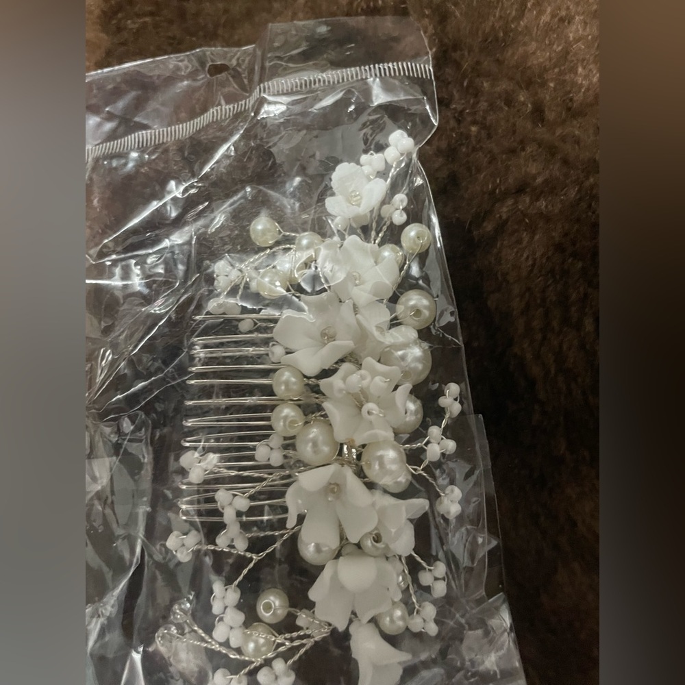 2 Wedding Hair Accessories Gorgeous Leaf headband and Comb for Brides, Vine Comb - Picture 9 of 10